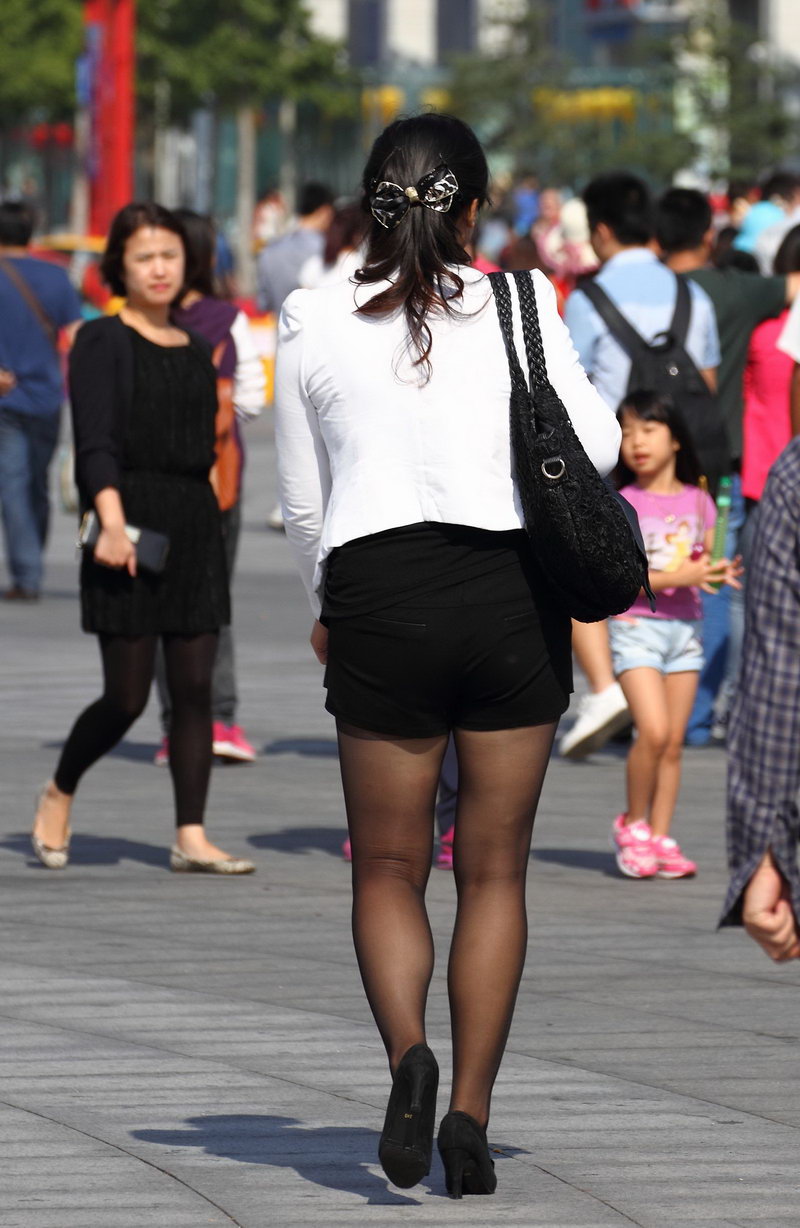 好久没见过这么极品的丝袜了