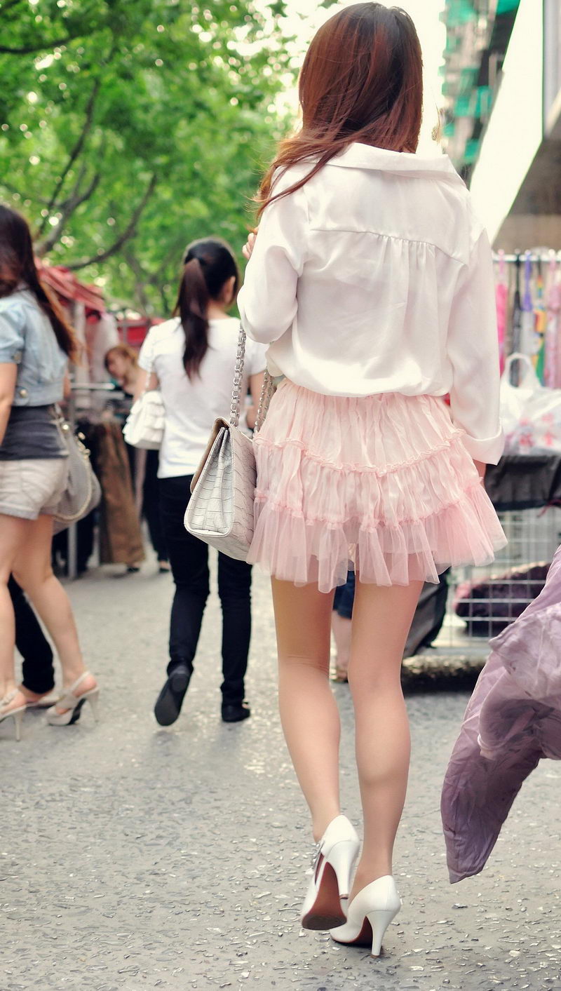 这闷热的天气，喝点凉果汁太爽了(1)