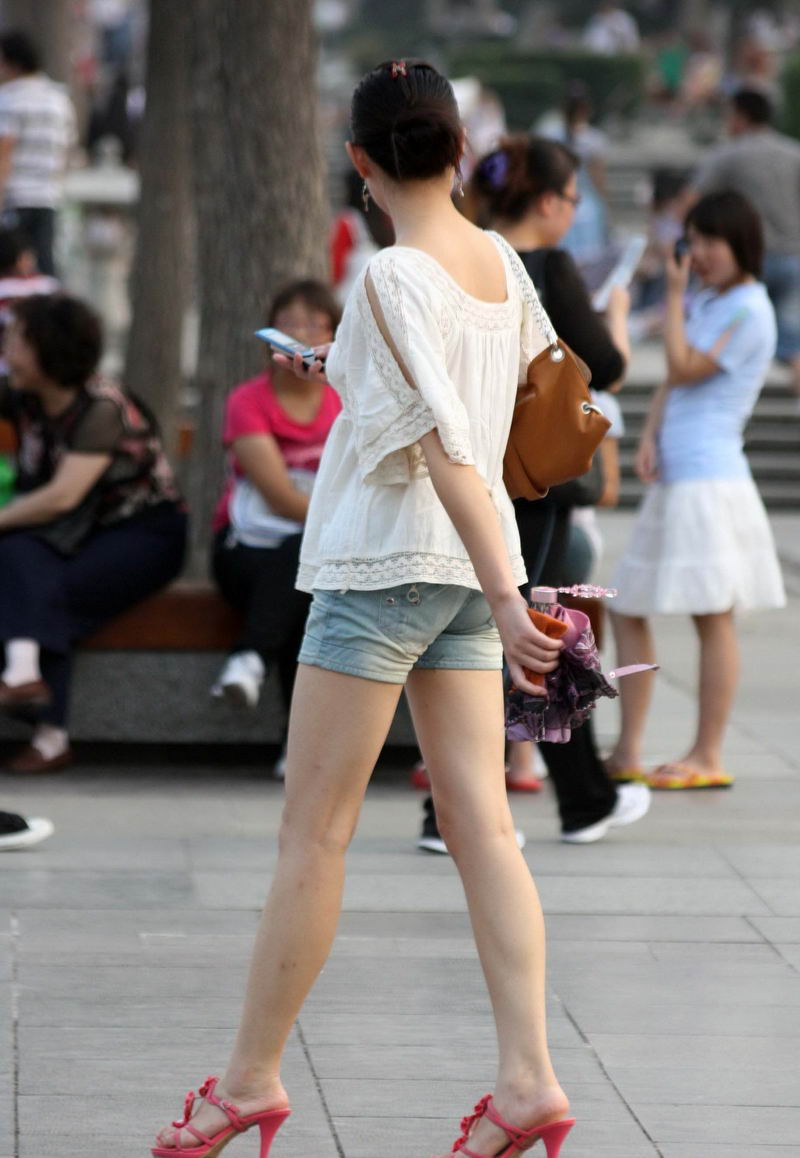 你说她是个模特吗