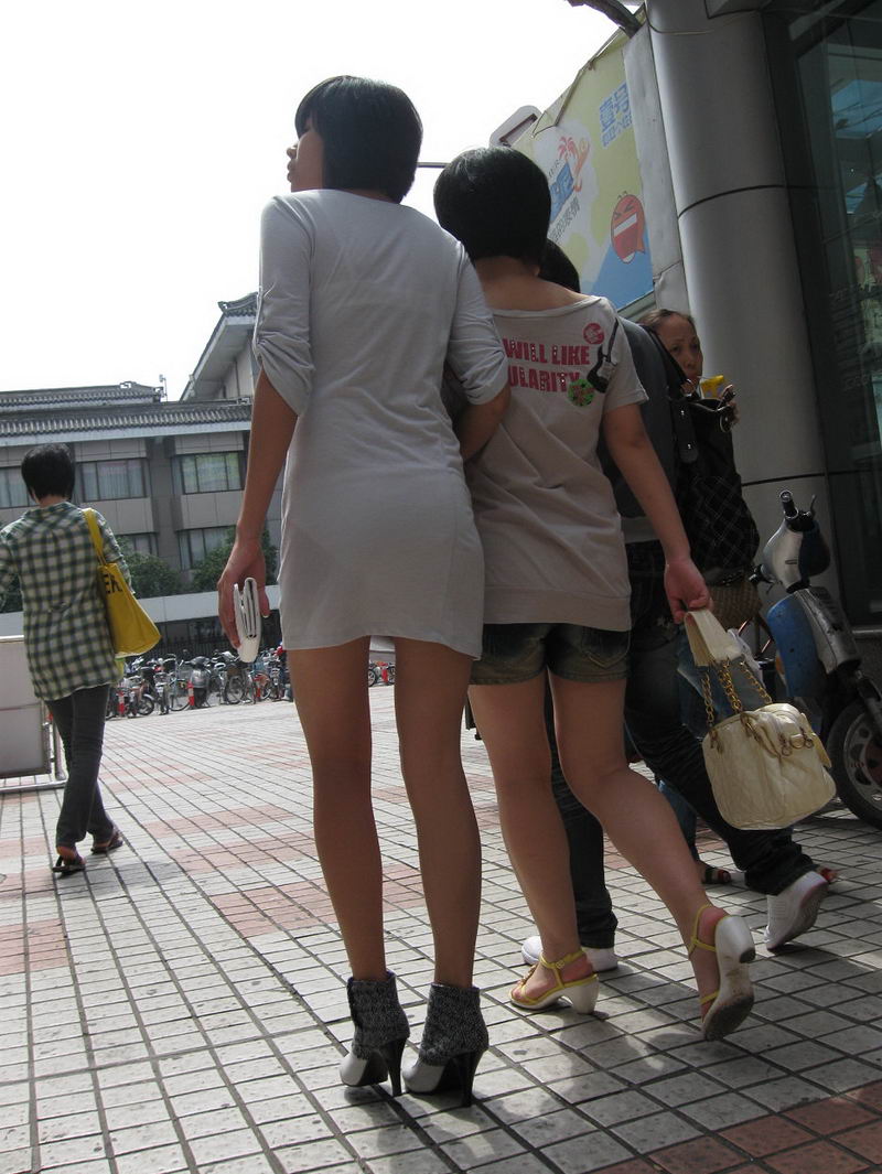 南京幸福路街拍女孩