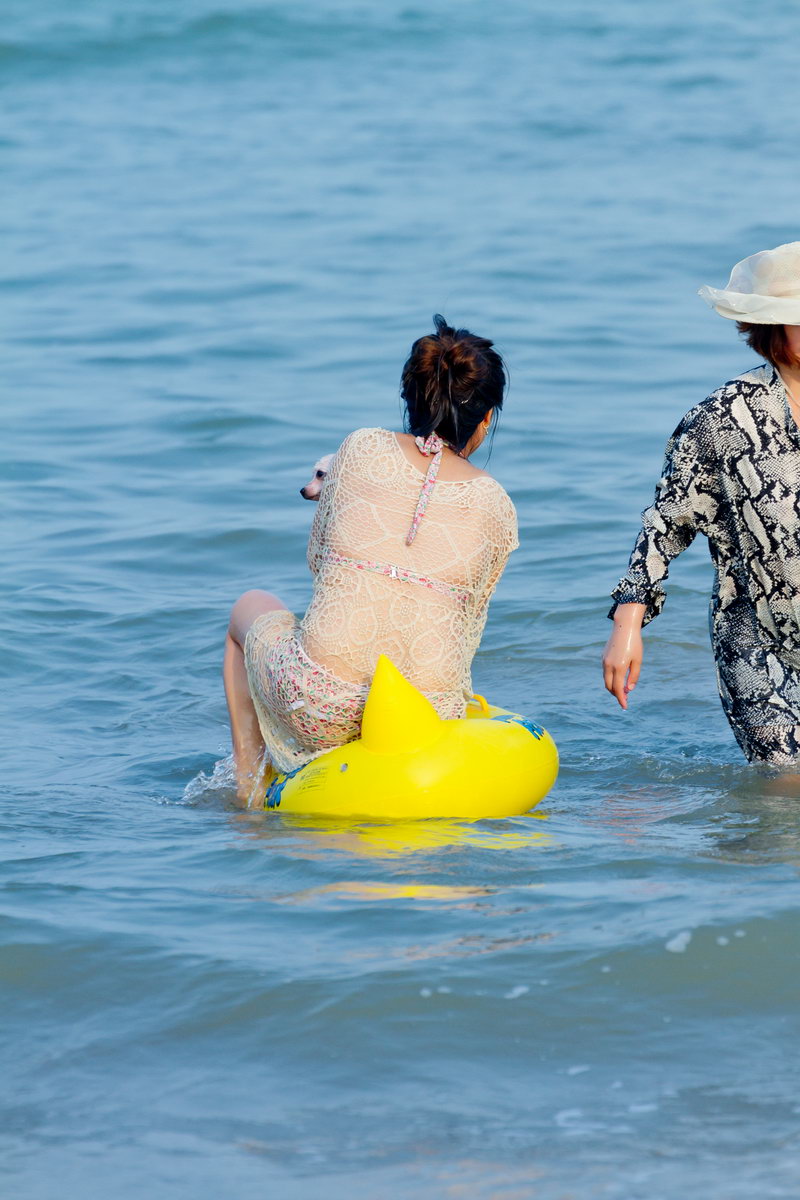 旅游的时候见到的美女姐姐