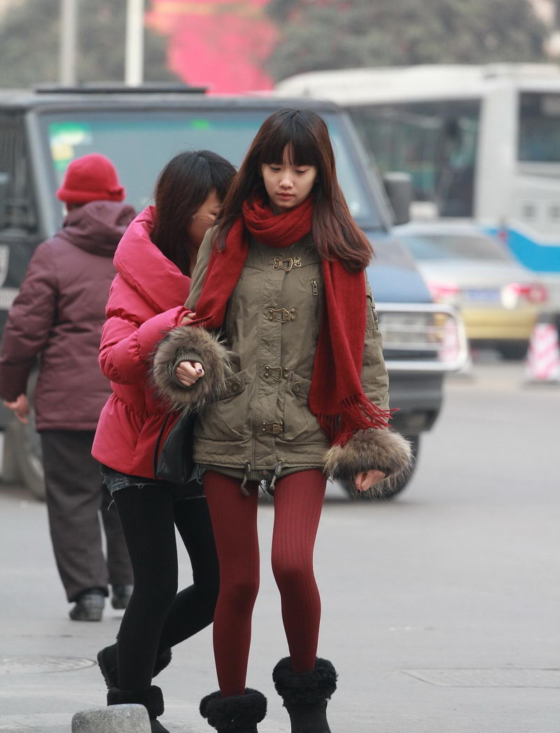文兴路街拍冬天的女孩(1)