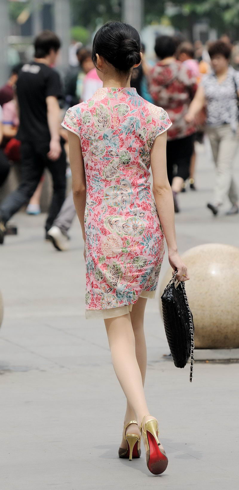 旗袍最能展现中国女性的美