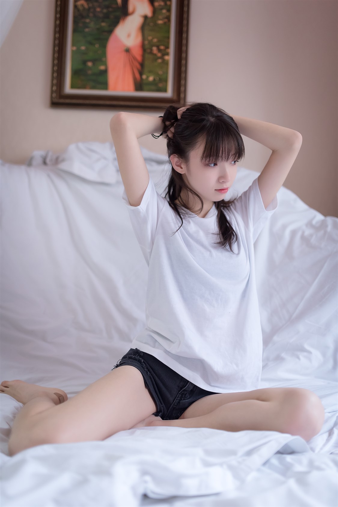 白衫青春美少女